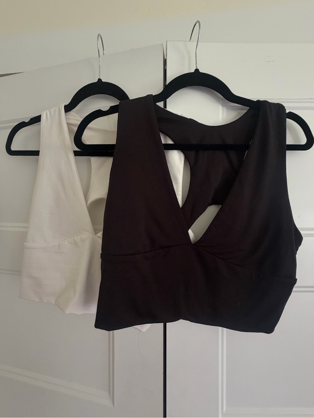 Everyday V-Neck Crop Tank Top - Black and White